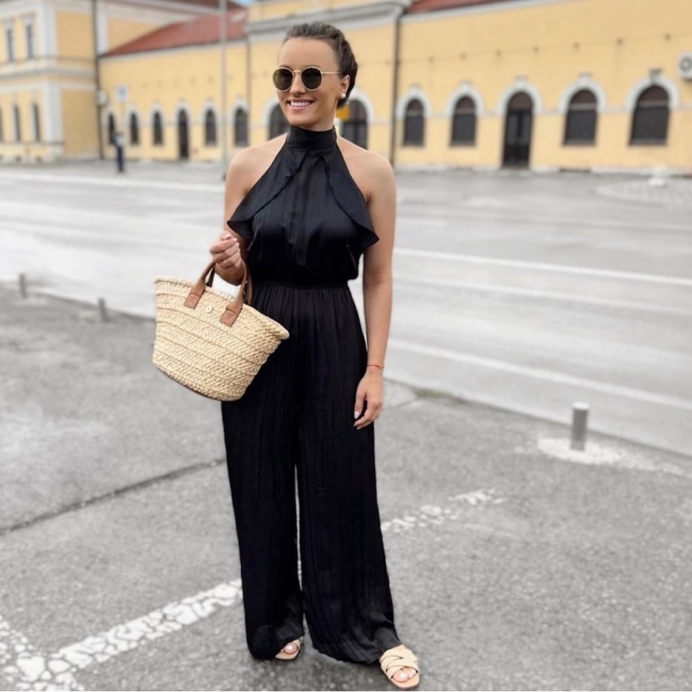 New Zara Satin Effect Wrinkle Look Ruffled Halter Black Jumpsuit Small 9878/098